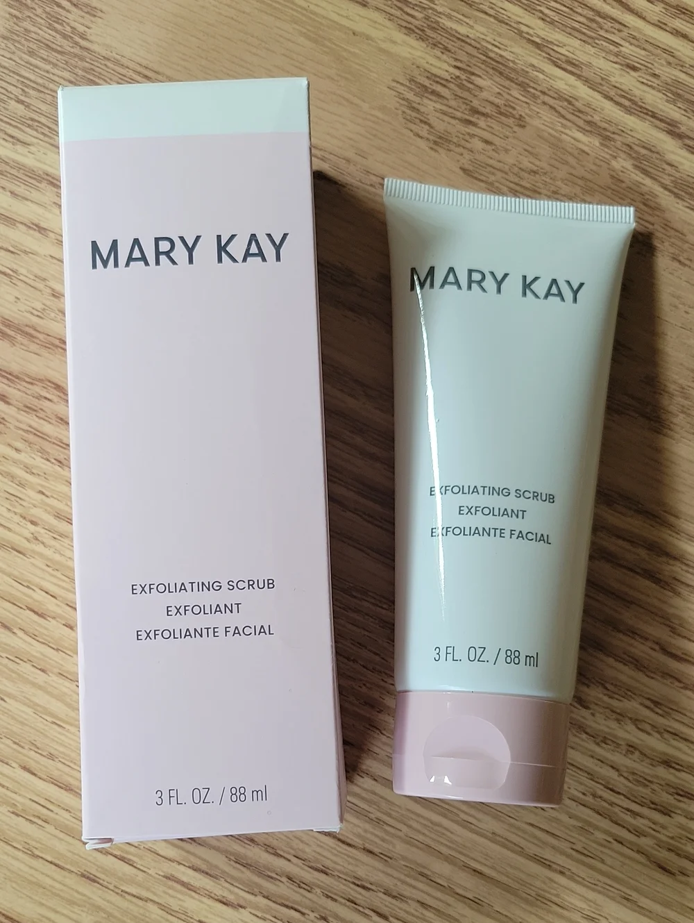 MaryKay Exfoliating Scrub 3 Fl Oz
